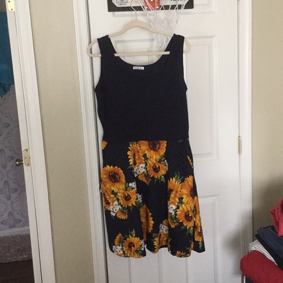 Ladies Fit and Flare dress (A Line) - Picture 3 of 5